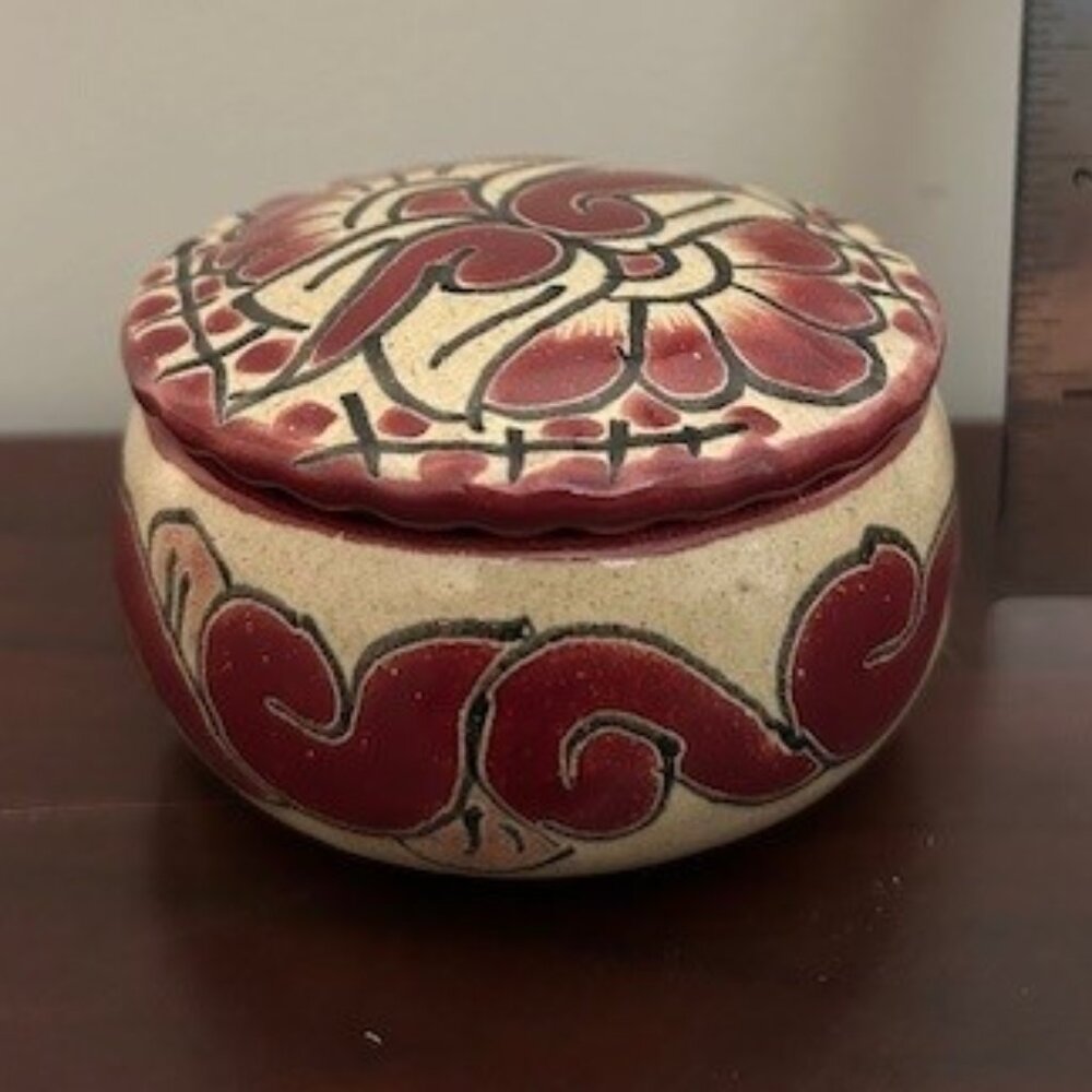 Mexican porcelain dish with lid